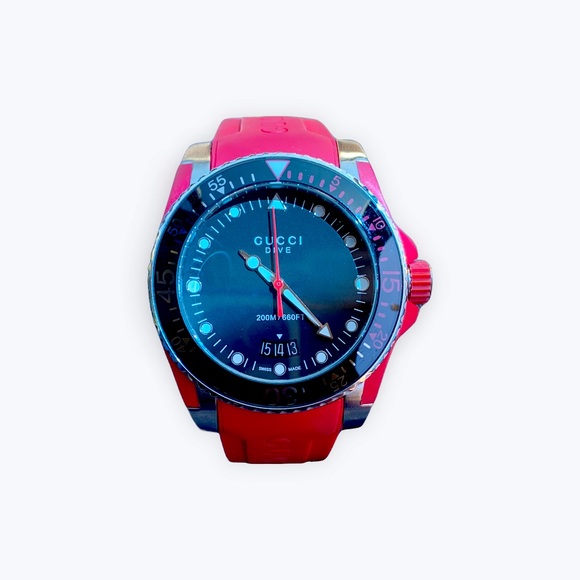 Gucci Dive watch - Picture 1 of 5